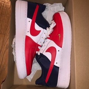 Nike Air Force 1 Independence Day size 7y